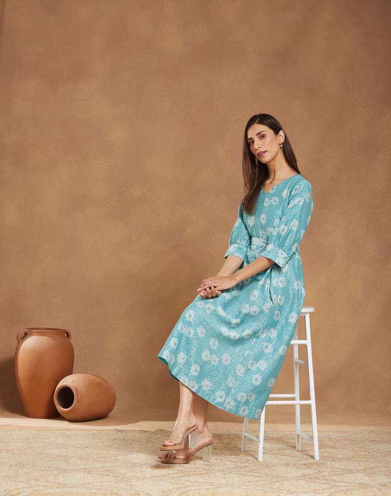 Buy Green Cotton Silk Hand Block Printed Midi Dress for Women Online at Fabindia | 20244932 Buy Green Cotton Silk Hand Block Printed Midi Dress for Women Online at Fabindia | 20244932