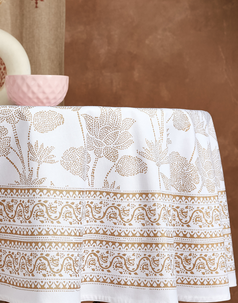 White Dhaani Cotton Printed Round Table Cover