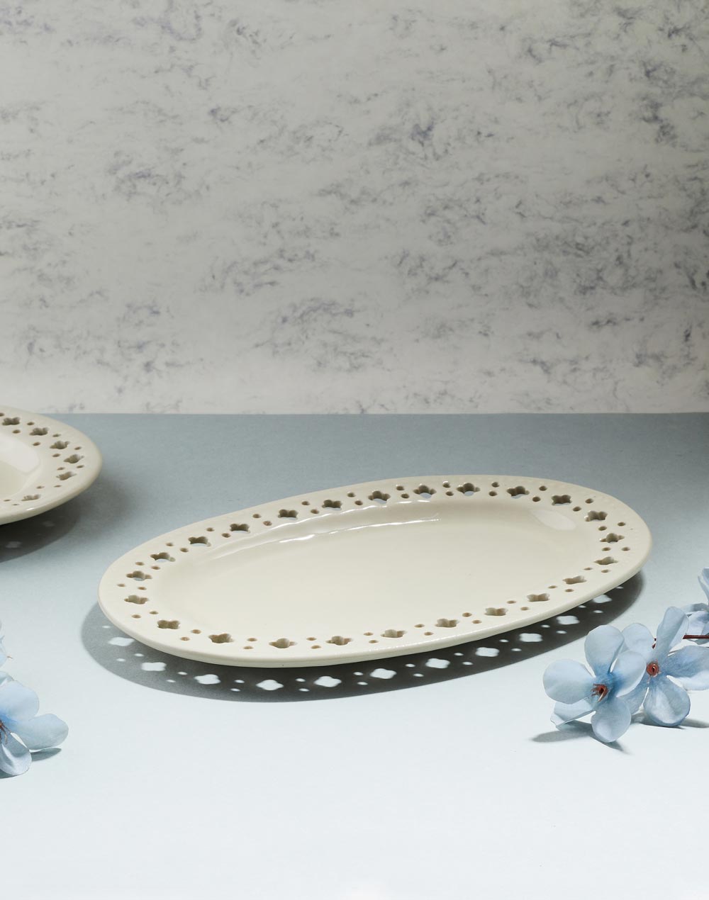 White Aakarik Ceramic Platter-Small